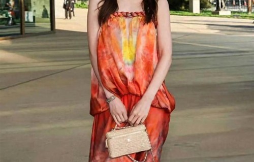 从奶茶妹到豪门贵妇，章泽天外媒生图曝光，岁月只增优雅不减颜值