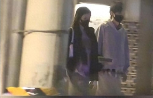 白鹿周翊然辟谣后续6岁差姐弟恋大反转，同小区内幕+过往关系全扒