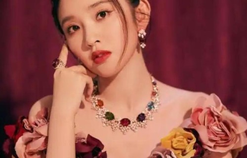 唐艺昕 这下妆卸干净了 9年妆容神同步