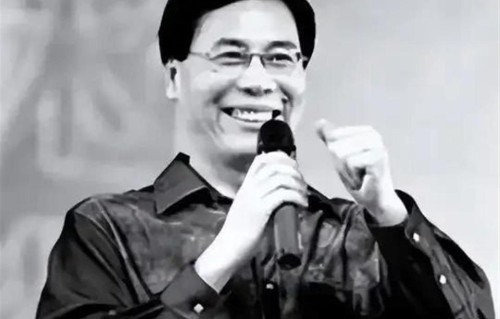 相声演员笑林：不抽烟不喝酒，每天坚持俯卧撑，却在59岁离世