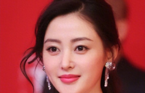 被卷入小三绯闻、事业停滞，37岁张天爱也迎来了“中年尴尬”？|华宵一|评论|高圆圆|徐开骋|爆款