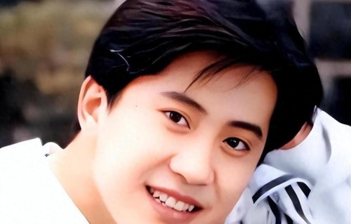 55岁歌手毛宁现状：和杨钰莹断联，靠给富婆唱歌谋生，私生活成迷