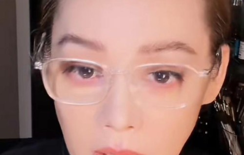 宁静你变了！推掉袁娅维看张杰演唱会，夸他是歌手中神一样的存在