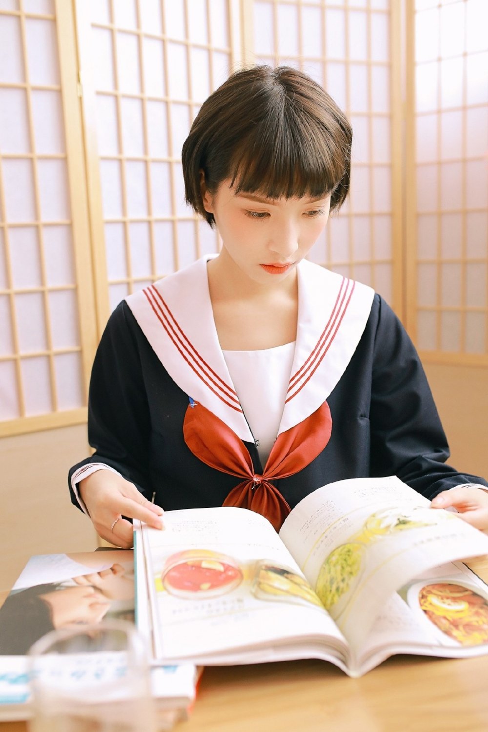 别再替44岁杨蓉可惜:不是没戏拍,是她早就戒了娱乐圈名利场