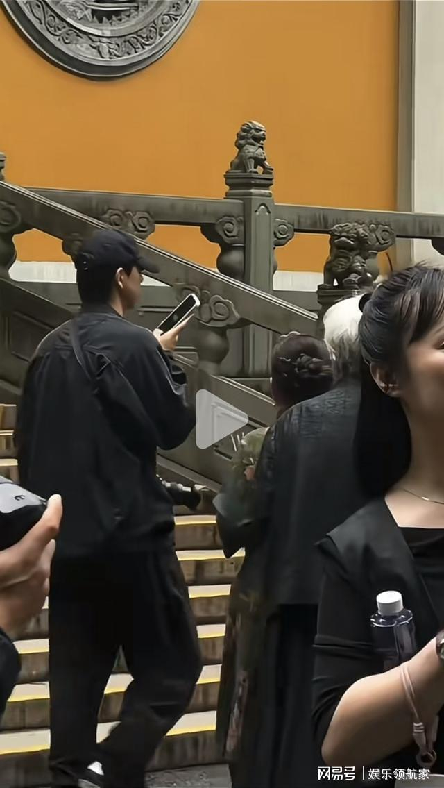  打开网易新闻 查看精彩图片 