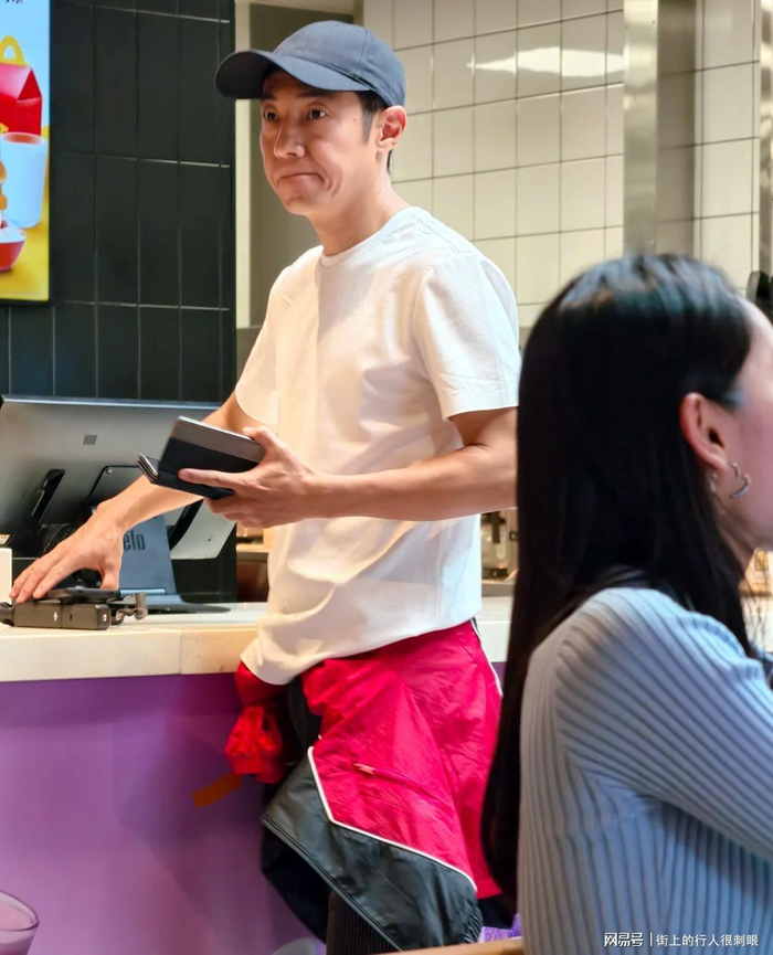 打开网易新闻 查看精彩图片