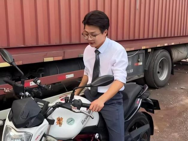  打开网易新闻 查看精彩图片 